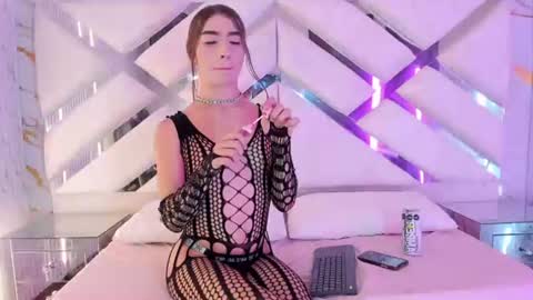 MA N UO S O R I O online show from 06/16/26, 09:39
