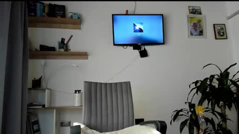 manucute 23  online show from 02/16/26, 03:08