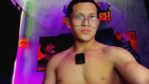 Manuel online show from 10/17/25, 01:42