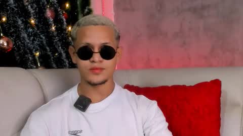 Manuel online show from 12/05/25, 02:31