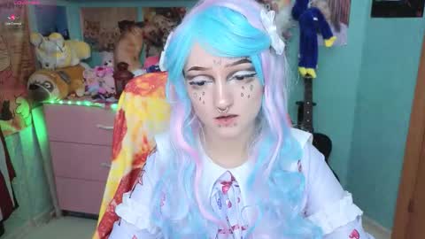 Manuela online show from 11/22/25, 04:44