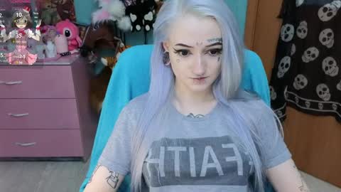 Snapshot of manuela_unicorn chatting on 03/27/26, 09:03 Manuela online show from 03/27/26, 09:03