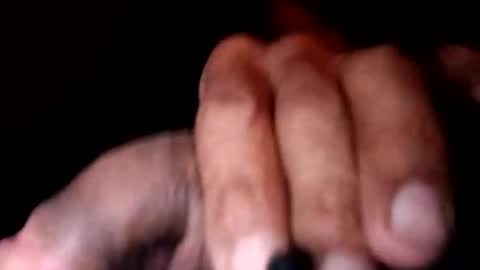 Snapshot of manuelc491324 chatting on 10/27/25, 04:05 manuelc491324 online show from 10/27/25, 04:05