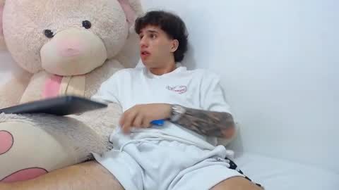 Manuel online show from 05/07/26, 07:08