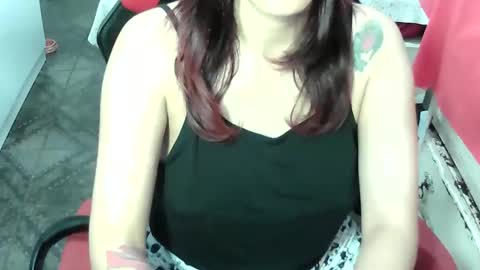 Snapshot of manuescarlate13 chatting on 05/05/26, 04:53 Manu Escarlate online show from 05/05/26, 04:53