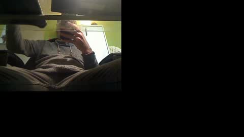 Snapshot of manufocus chatting on 10/19/25, 09:10 Manu online show from 10/19/25, 09:10