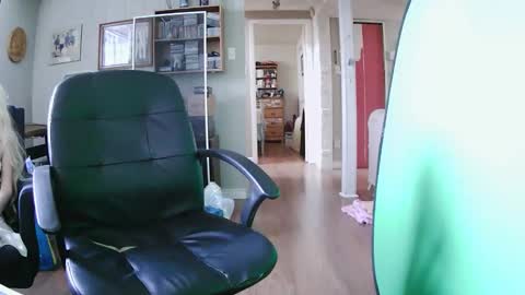 Snapshot of manx2014 chatting on 02/26/26, 03:33 ManX2014 online show from 02/26/26, 03:33