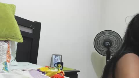 Snapshot of mara2020xxx69 chatting on 02/11/25, 08:31 Mara online show from 02/11/25, 08:31