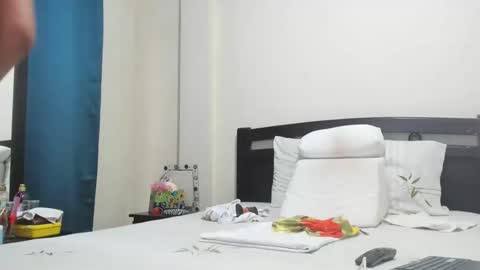 Snapshot of mara2020xxx69 chatting on 11/20/25, 12:49 Mara online show from 11/20/25, 12:49