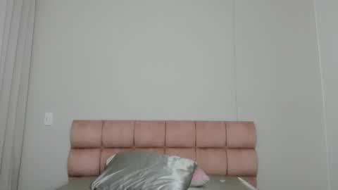 mara modelo independiente online show from 10/24/25, 12:08