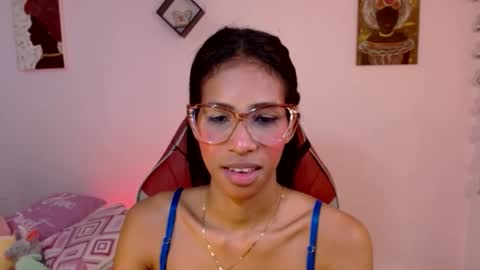 Mara 3 online show from 11/23/25, 01:55