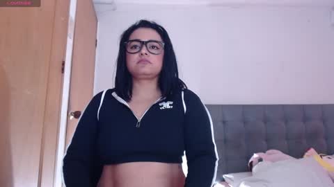 maraa_lee online show from 01/13/25, 08:37