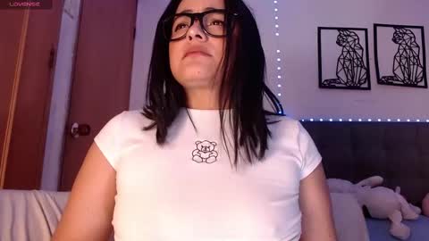 maraa_lee online show from 03/06/25, 08:16