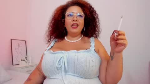 Mrs. Sweet online show from 10/04/25, 01:58