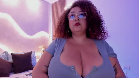 Mrs. Sweet online show from 05/05/26, 02:08