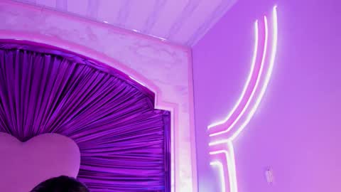 maralinette22 online show from 10/31/25, 10:16