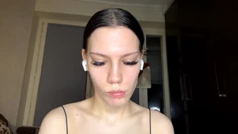 Snapshot of marandawerling chatting on 09/24/25, 08:45 Elizaveta online show from 09/24/25, 08:45