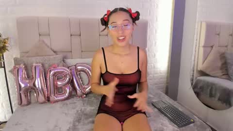 Snapshot of maraswan_ chatting on 02/10/26, 04:05 Mara online show from 02/10/26, 04:05