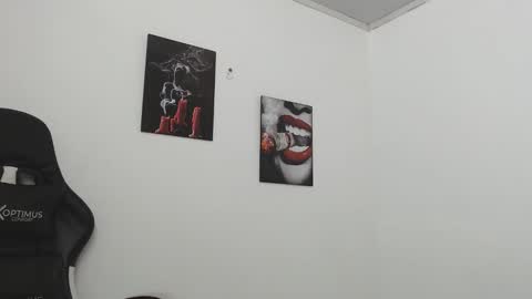 Marcela online show from 11/05/25, 04:01