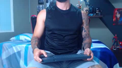 Snapshot of marcel_craw0796 chatting on 12/05/25, 12:25 MARCEL online show from 12/05/25, 12:25