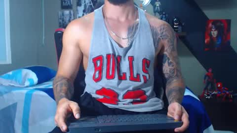 Snapshot of marcel_craw0796 chatting on 12/17/25, 12:00 MARCEL online show from 12/17/25, 12:00