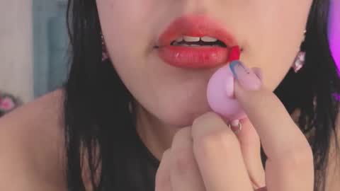 Marcela online show from 11/18/25, 08:35