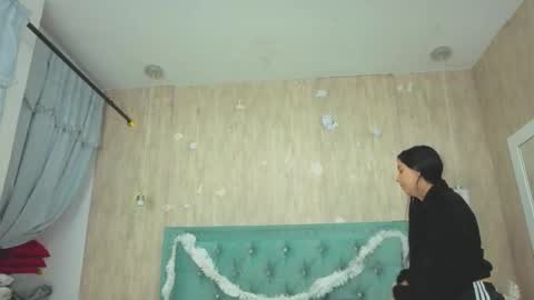 Marcela online show from 11/27/25, 08:33