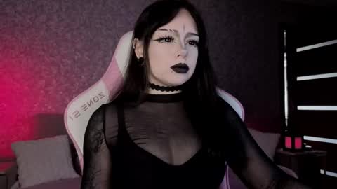 Snapshot of marceline_red chatting on 04/14/26, 11:27 Lady Marceline online show from 04/14/26, 11:27