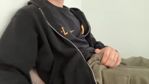 Snapshot of marcellohardsex chatting on 01/06/25, 10:57 marcellohardsex online show from 01/06/25, 10:57