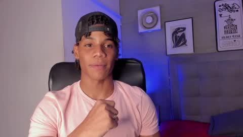 Snapshot of marcelo_dosantos77 chatting on 01/18/25, 03:53 MARCELO online show from 01/18/25, 03:53
