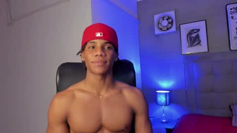 Snapshot of marcelo_dosantos77 chatting on 02/01/25, 10:15 MARCELO online show from 02/01/25, 10:15