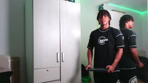 Snapshot of marcelo_dosantos77 chatting on 02/12/26, 10:38 MARCELO online show from 02/12/26, 10:38