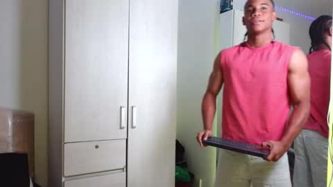 Snapshot of marcelo_dosantos77 chatting on 02/19/26, 06:04 MARCELO online show from 02/19/26, 06:04