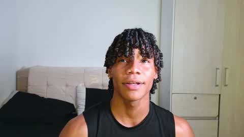 Snapshot of marcelo_dosantos77 chatting on 02/25/26, 05:22 MARCELO online show from 02/25/26, 05:22