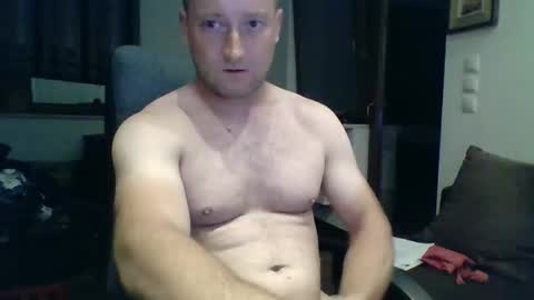 Snapshot of marcin19cm92 chatting on 06/01/26, 08:43 marcin19cm92 online show from 06/01/26, 08:43
