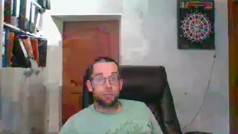Snapshot of marcjemp chatting on 05/20/26, 12:11 marcjemp online show from 05/20/26, 12:11