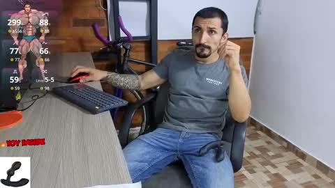 Marck  Independent model  online show from 10/12/25, 03:27