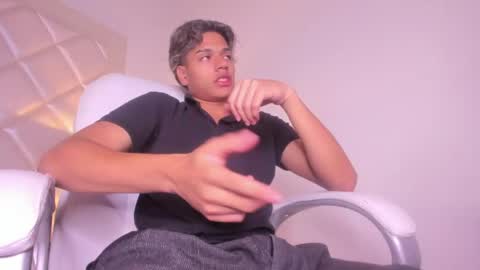 Snapshot of marco_deluxe chatting on 04/23/26, 11:42 marco_deluxe online show from 04/23/26, 11:42