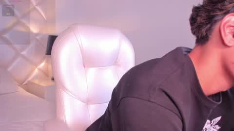 Snapshot of marco_deluxe chatting on 05/13/26, 11:40 marco_deluxe online show from 05/13/26, 11:40