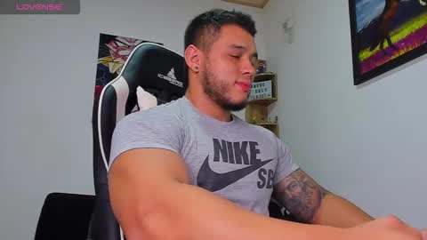 Snapshot of marco_diaz1 chatting on 10/07/25, 11:46 Marco Diaz online show from 10/07/25, 11:46