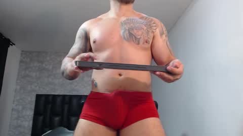 Snapshot of marco_donaruma chatting on 01/15/25, 01:52 marco donaruma online show from 01/15/25, 01:52