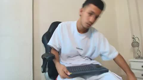 marcus_jeron online show from 04/24/26, 01:41