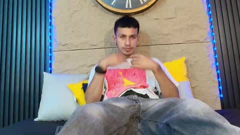 Snapshot of marcus_jeron chatting on 05/08/26, 12:16 marcus_jeron online show from 05/08/26, 12:16