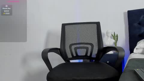 marcus_moreno online show from 12/02/25, 10:49