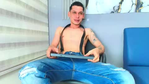 marcus_smithh online show from 11/15/25, 03:37