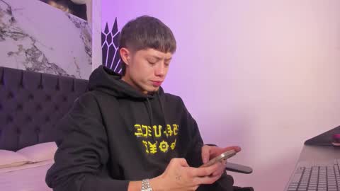 Snapshot of marcuscollins1_ chatting on 03/23/26, 12:31 Marcus online show from 03/23/26, 12:31