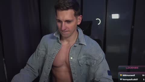 Snapshot of marcusdiamond chatting on 02/08/25, 04:04 Marcus Diamond online show from 02/08/25, 04:04