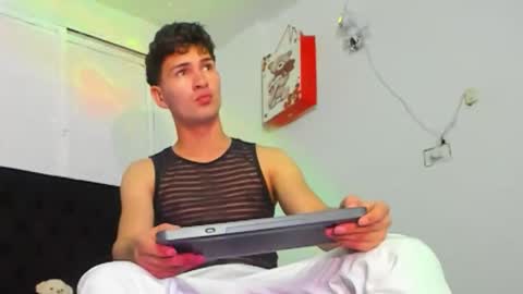 Marcus Independent Model online show from 05/01/26, 10:58