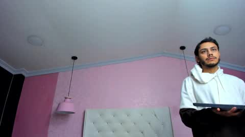 Snapshot of marcusgrayy chatting on 04/19/26, 11:09 Marcus online show from 04/19/26, 11:09