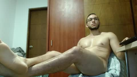 Snapshot of marcusmilarc chatting on 11/21/25, 01:15 online show from 11/21/25, 01:15